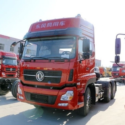 Χειροκίνητη μετάδοση Dongfeng Tianlong 420 HP 6X4 Τρακτέρ φορτηγά για την επιχείρησή σας