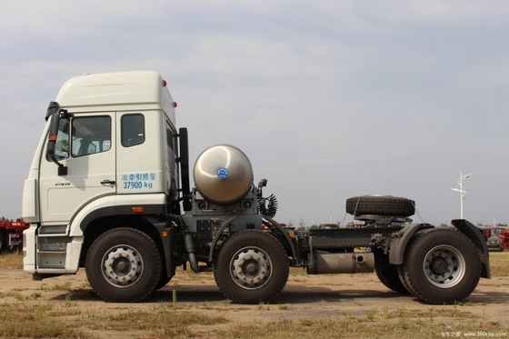 SinotruK Haohan J7G 251 350hp LNG φορτηγό κεφαλή με 12 μπροστά μετατόπιση σε προσιτή τιμή