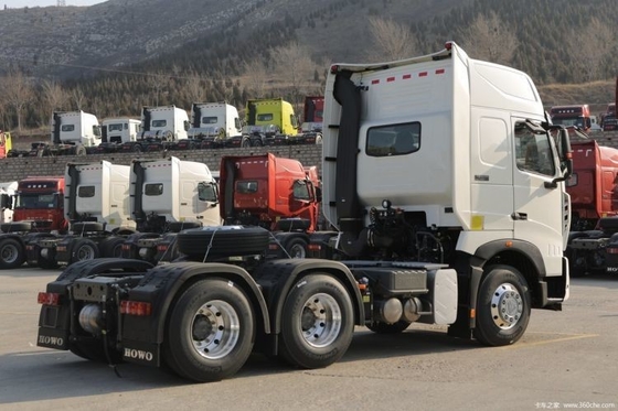 Sinotruk HOWO T7H 440 HP 6X4 Ελκυστήρας επικίνδυνων εμπορευμάτων Κεφαλή φορτηγού με ESC και 10 ελαστικά
