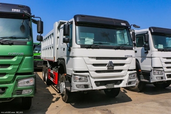 6.8X2.35X1.5 Τανκ φορτίου 8X4 371hp 375 HP HOWO-70 km Τρακ με τροχιά κίνησης 6x4