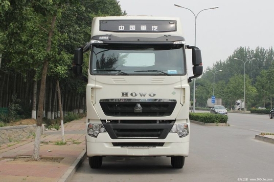 4X2 Αριστερό Χέρι Οδήγηση Sinotruk HOWO T7H 440HP LNG τρακτέρ φορτηγό με 16 μπροστά μετατόπιση