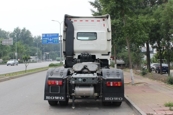 4X2 Αριστερό Χέρι Οδήγηση Sinotruk HOWO T7H 440HP LNG τρακτέρ φορτηγό με 16 μπροστά μετατόπιση
