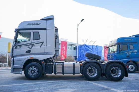FAW Jiefang J7 βαρύ φορτηγό 560HP 6X4 Μεγάλο φορτηγό με σύστημα πολυμέσων