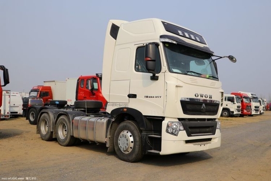 12 Προχωρητική μετατόπιση HOWO T7H 440 HP 6X4 φορτηγά τρακτέρ με σχεδιασμό προχωρητικής σκέψης