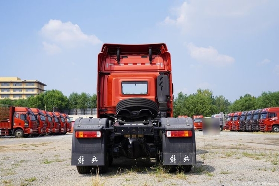 Τσινγκντάο Jiefu JH6 460HP 6X4 AMT Αυτοματοποιημένα φορτηγά τρακτέρ με 2 αριθμούς ανάποδης αλλαγής
