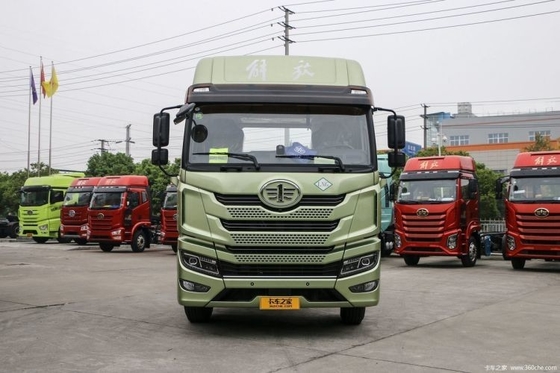 Qingdao Jiefang JH5 βαρύ φορτηγό 480 HP 6X4 φορτηγά ελκυστήρα LNG με Cruise Control ACC