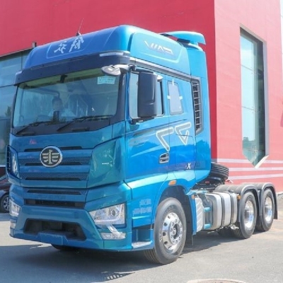 FAW Jiefang J7 LNG CHG 371 375HP 4*2 6*4 6*2 Τρακτέρ φορτίου με μέγιστη ταχύτητα 120KM/H