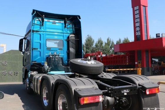 FAW Jiefang J7 LNG CHG 371 375HP 4*2 6*4 6*2 Τρακτέρ φορτίου με μέγιστη ταχύτητα 120KM/H