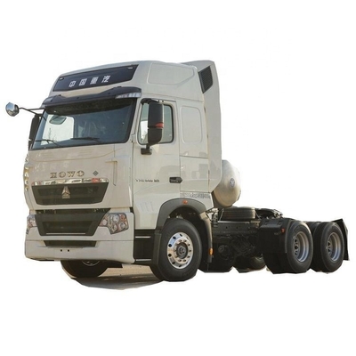 Οδήγηση 6X4 SinoTRUK HOWO T7H LNG Τρακτέρ 440HP για τη Λογιστική Μεταφορά