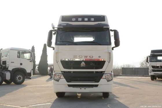 Οδήγηση 6X4 SinoTRUK HOWO T7H LNG Τρακτέρ 440HP για τη Λογιστική Μεταφορά