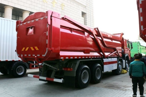 Σημαντικό μεταχειρισμένο μπουτίκ SINOTRUCK HOWO βαρύ φορτηγό 440 HP 8X4 φορτηγό 7.6m