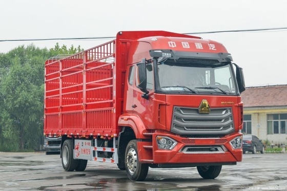 Ακαθάριστο βάρος οχήματος 20001-25000 kg Sinotruk HOWo N5W 220 HP 4X2 6,7m φορτηγό αποθήκης