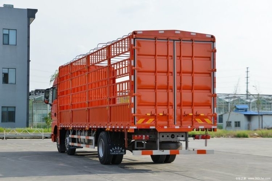 Χρησιμοποιούμενο Sinotruk SITRAK G7 330hp 6X2 8,6m Grid-Type Truck Φορτηγό φράχτη