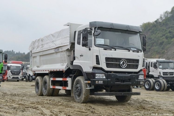 Μπουτίκ Dongfeng Εμπορικό όχημα Tianlong KC βαρύ φορτηγό 350hp 6X4 5.4m Dump Truck