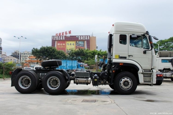 SinotruK Haohan J7G βαρύ φορτηγό 4*2 6*4 φορτηγό έλξης με μέγιστη ροπή Nm 2000-2500Nm